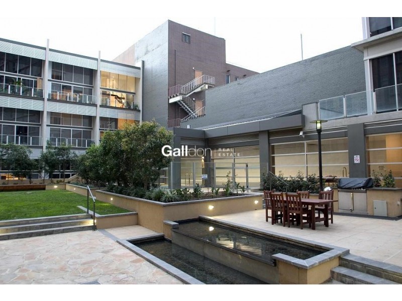 211/61 Mackenzie Street, Melbourne VIC 3000