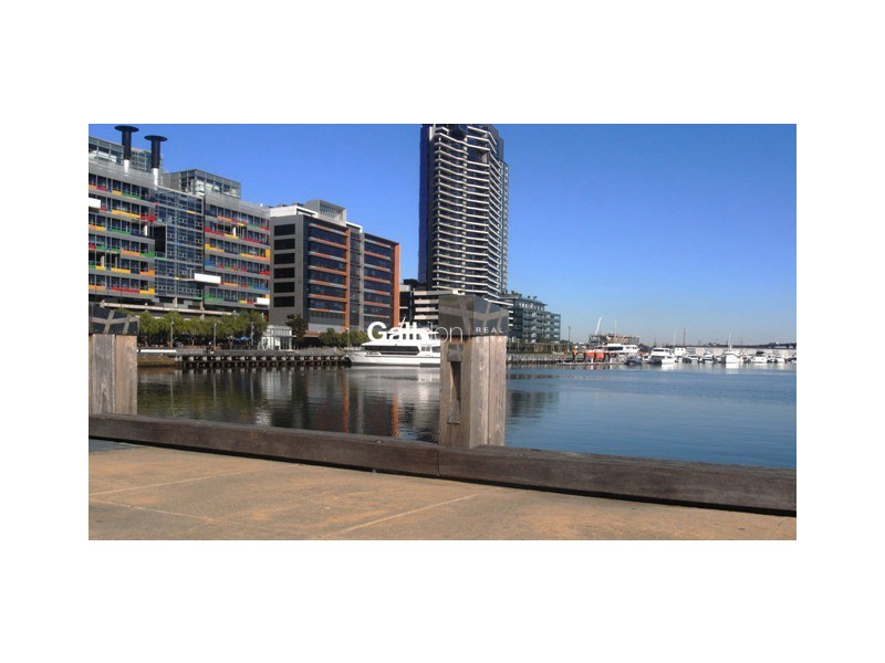 1107/100 Harbour Esplanade, Docklands VIC 3008