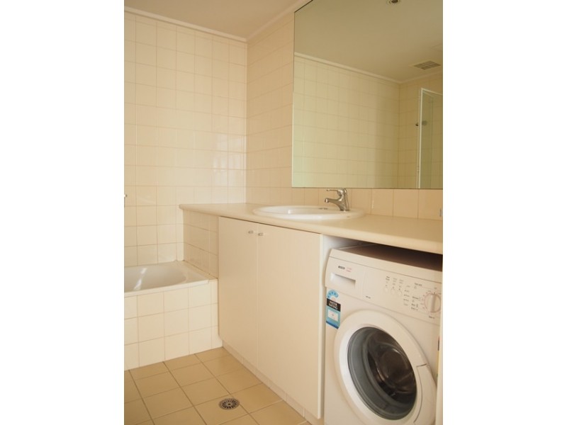 Apt 706/318 Little Lonsdale Street, Melbourne VIC 3000