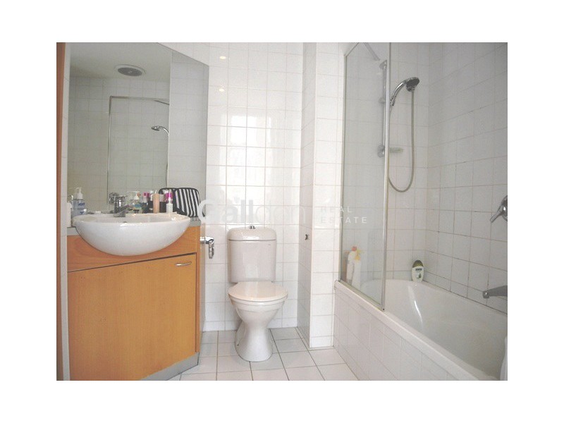 Apt 403/260 Little Collins St, Melbourne VIC 3000