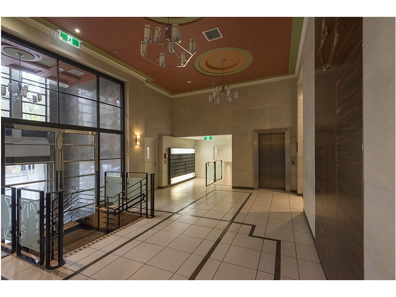 1105D/336 Russell Street, Melbourne VIC 3000