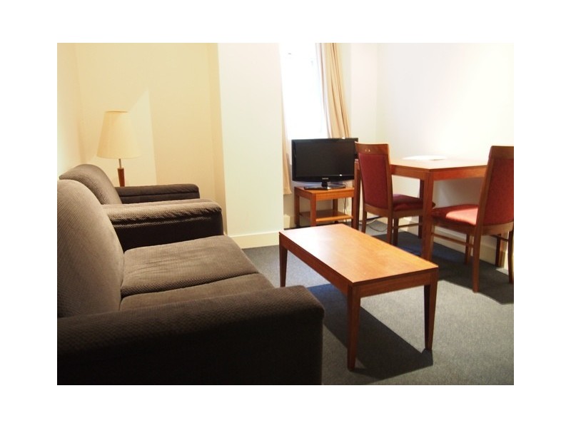 Apt 102/18 Bank Place, Melbourne VIC 3000