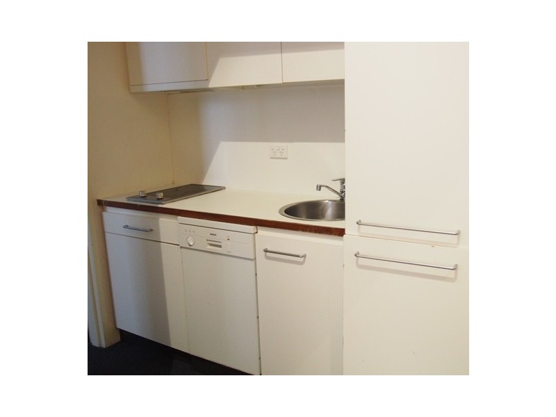 Apt 102/18 Bank Place, Melbourne VIC 3000