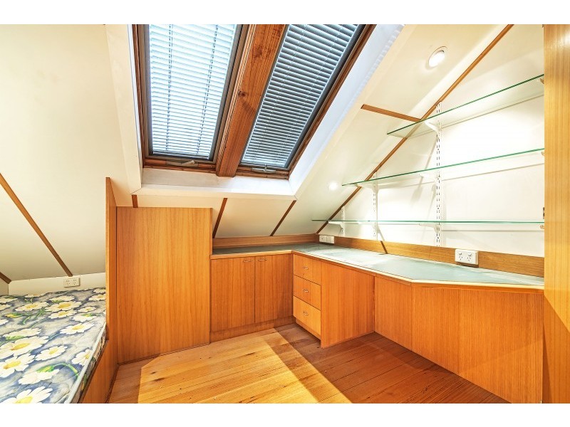 28 Mclean Alley, Melbourne VIC 3000