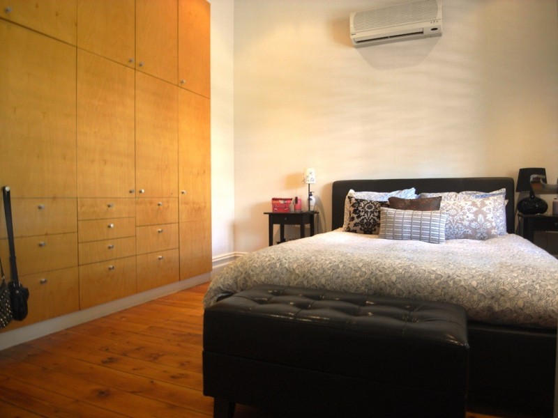 29 Mc Connell Street, Kensington VIC 3031