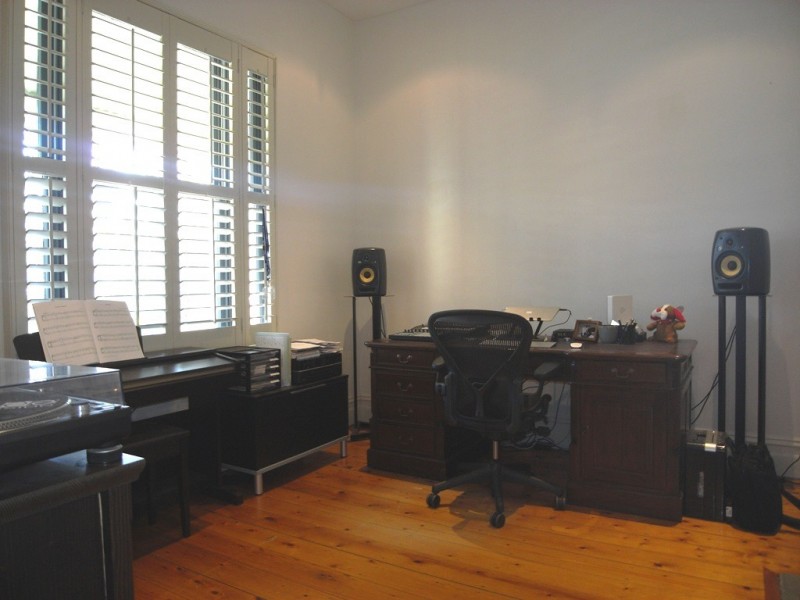 29 Mc Connell Street, Kensington VIC 3031