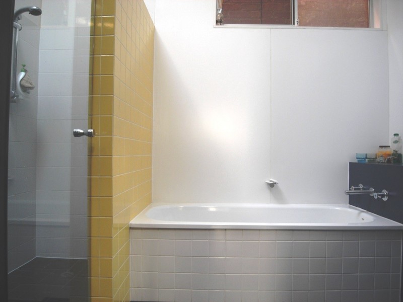 29 Mc Connell Street, Kensington VIC 3031