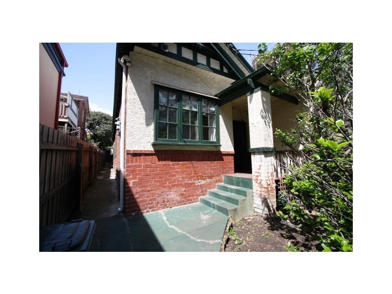8 Pattison Street, St Kilda VIC 3182