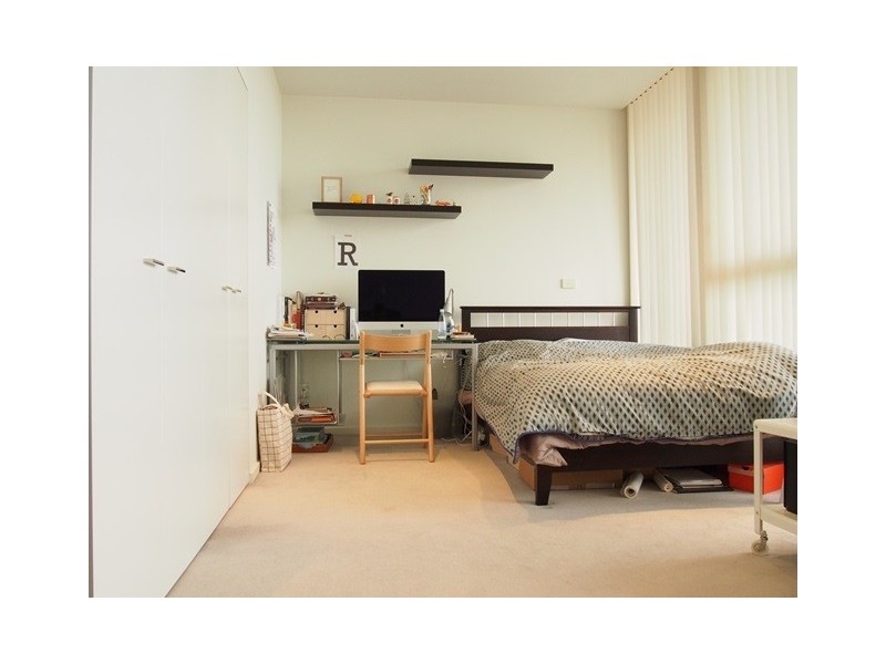 2203/68 La Trobe Street, Melbourne VIC 3000
