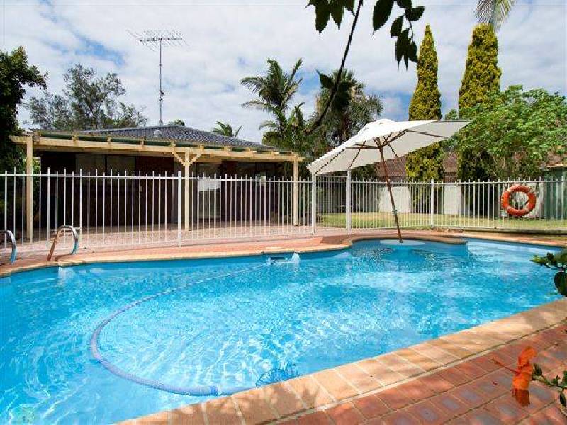 10 NAILON PLACE, Mona Vale NSW 2103