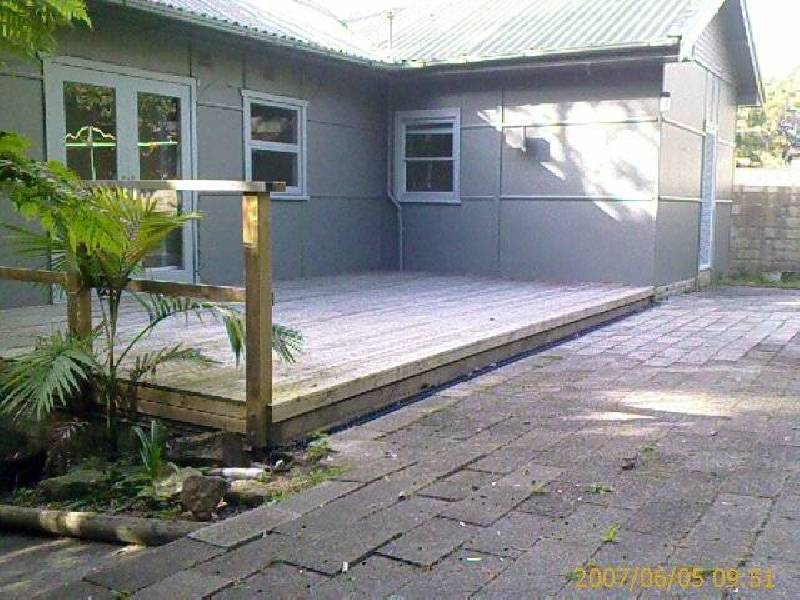 24 THE CRESCENT, North Narrabeen NSW 2101