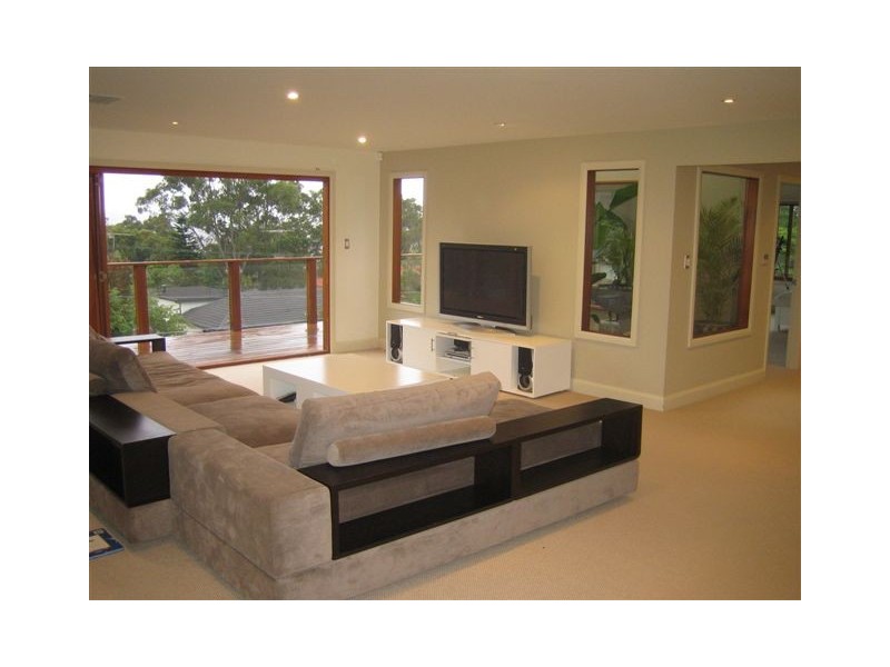 18 FOXALL STREET, Elanora Heights NSW 2101