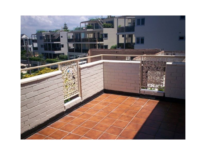 8/22 CROWN ROAD, Queenscliff NSW 2096