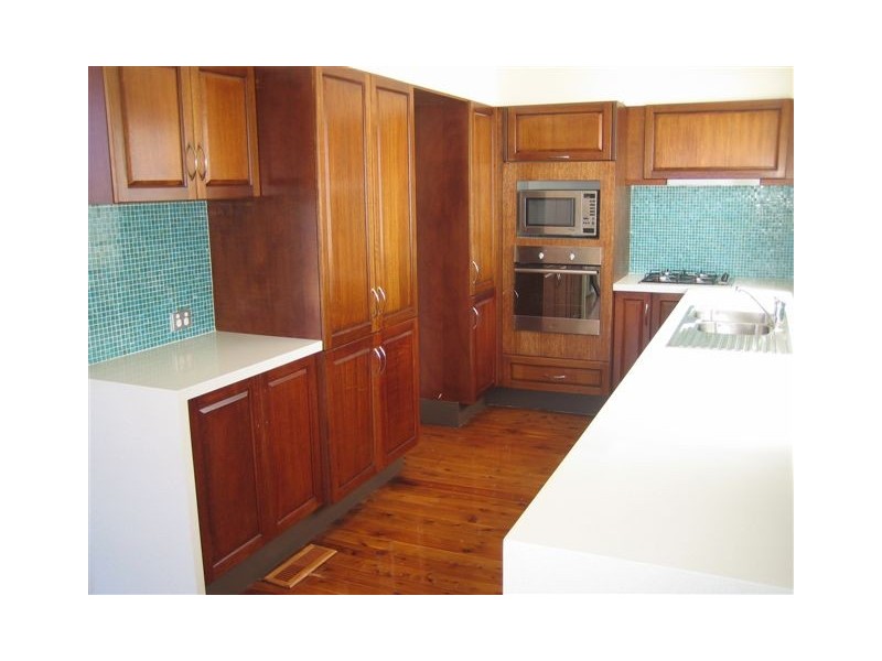 7 HIGHVIEW AVENUE, Queenscliff NSW 2096