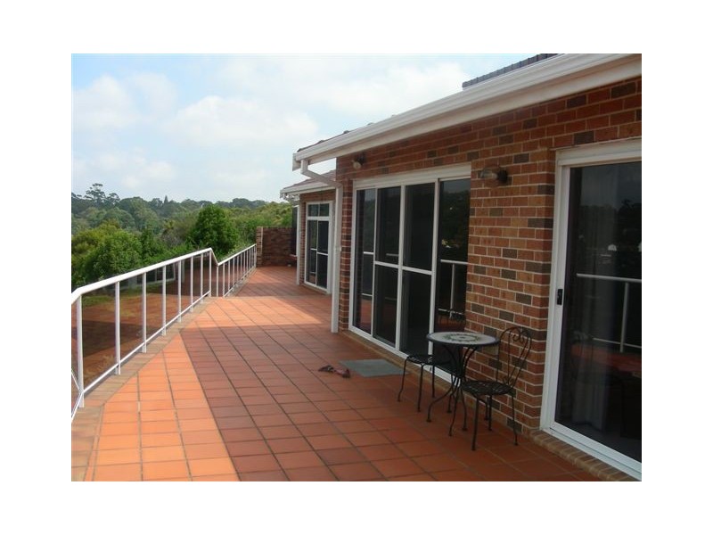 8 LADY PENRYHN DRIVE, Beacon Hill NSW 2100