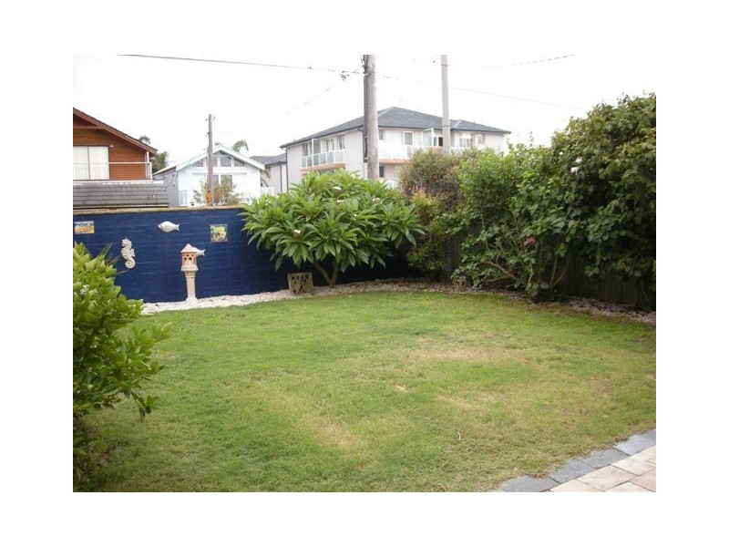 195 OCEAN STREET, Narrabeen NSW 2101