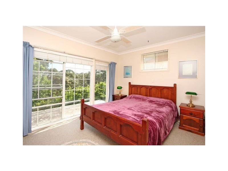 16 KOORANGI AVENUE, Elanora Heights NSW 2101