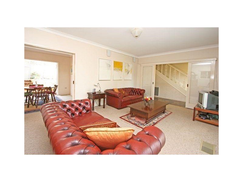 16 KOORANGI AVENUE, Elanora Heights NSW 2101