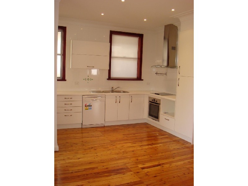 7 LAKESIDE CRESCENT, North Manly NSW 2100