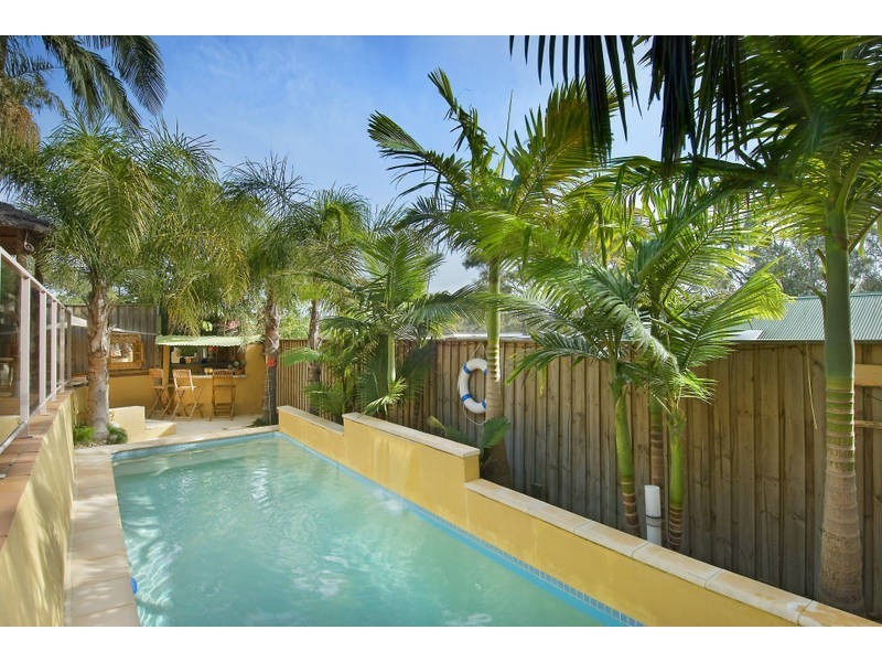 1a Carpenter Crescent, Warriewood NSW 2102