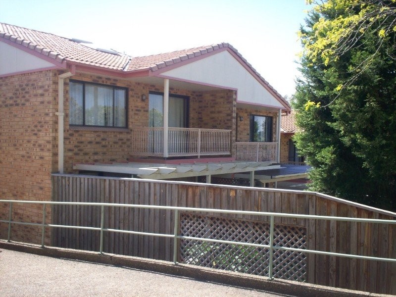 1/2 FOREST ROAD, Warriewood NSW 2102