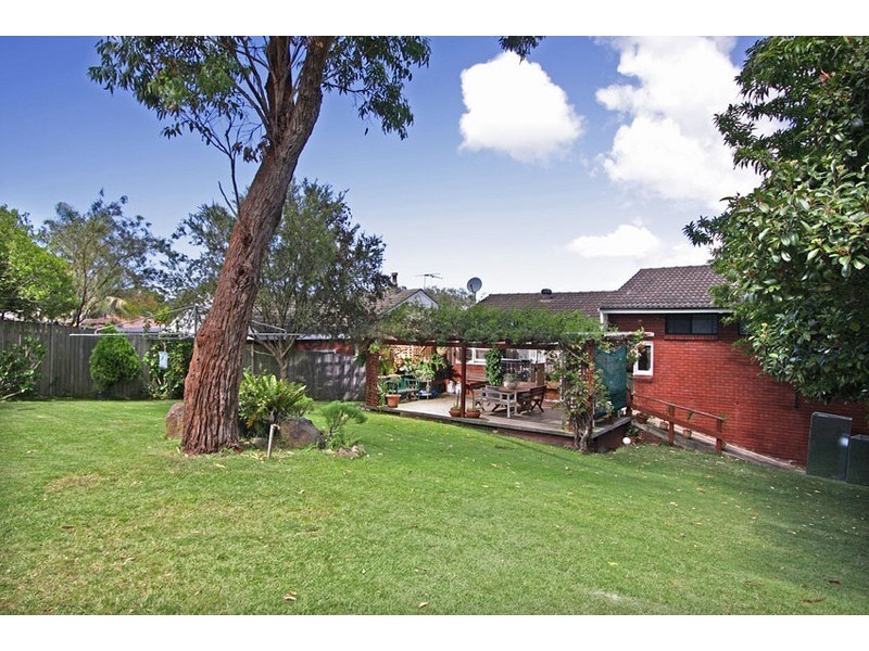 10 Koorangi Avenue, Elanora Heights NSW 2101