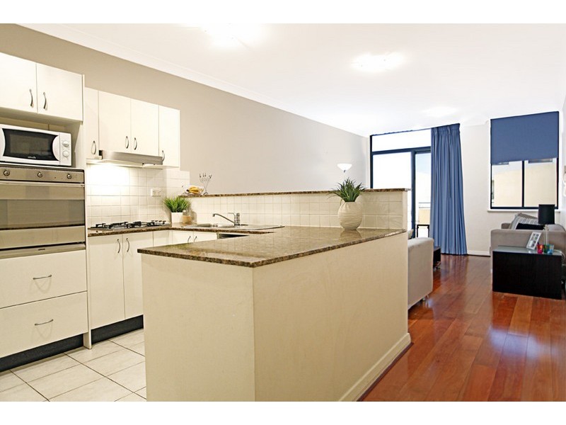 211/20 WELLINGTON STREET, Narrabeen NSW 2101