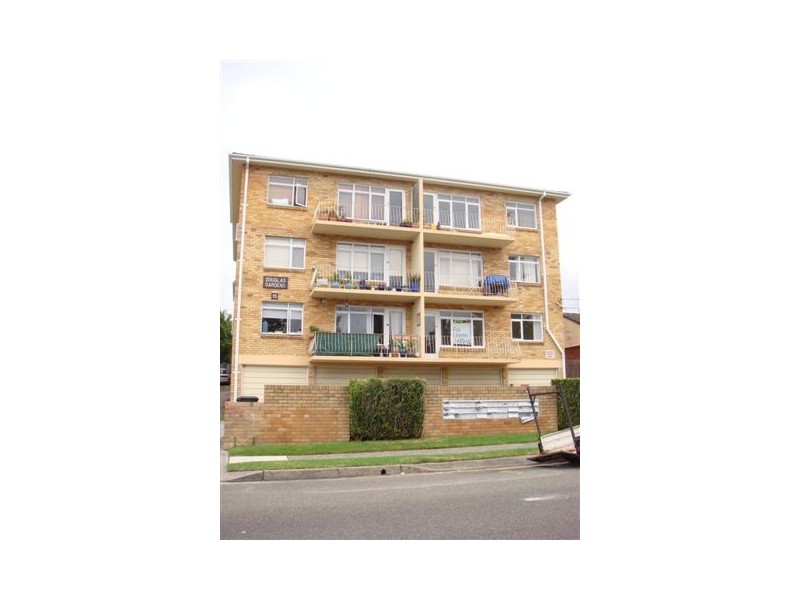 1/15 KOOLOORA AVENUE, Freshwater NSW 2096