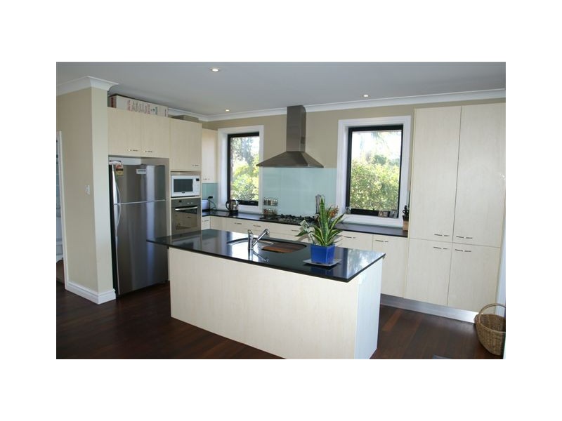 23 MARTIN STREET, Freshwater NSW 2096