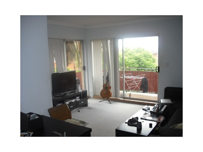 2/10 CAVILL STREET, Freshwater NSW 2096