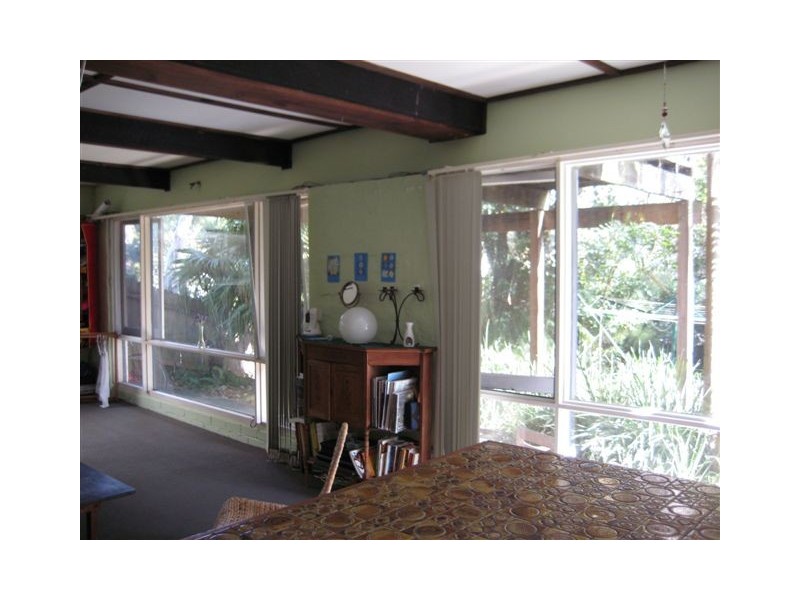 FLAT / 15 LILIHINA AVENUE, Cromer NSW 2099