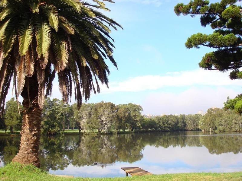 7 LAKESIDE CRESCENT, North Manly NSW 2100