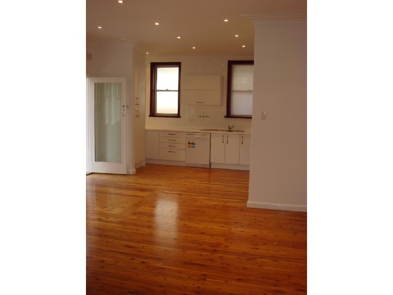 7 LAKESIDE CRESCENT, North Manly NSW 2100