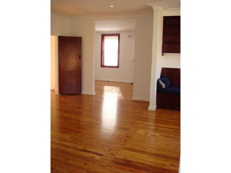 7 LAKESIDE CRESCENT, North Manly NSW 2100