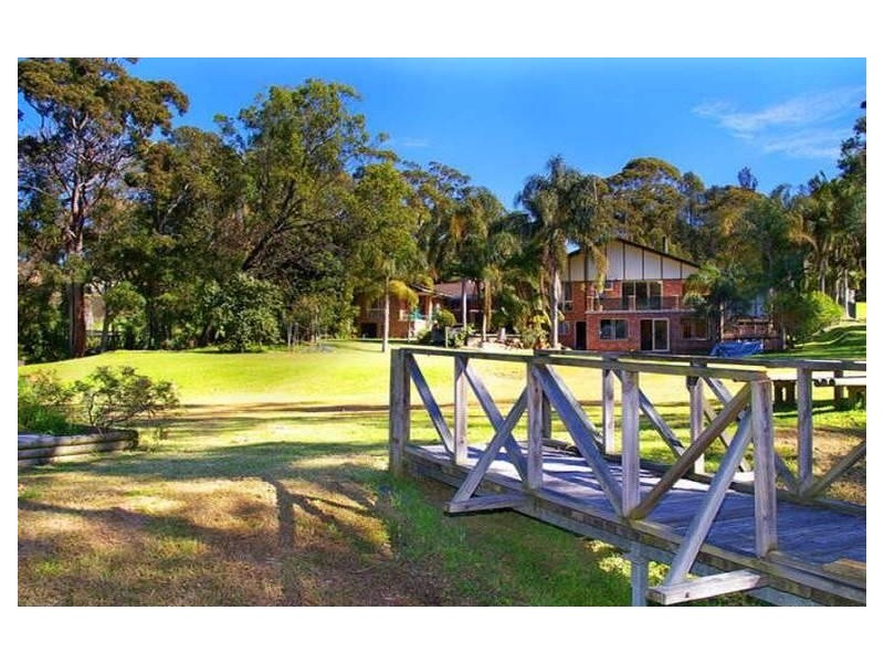 2a MINKARA ROAD, Bayview NSW 2104