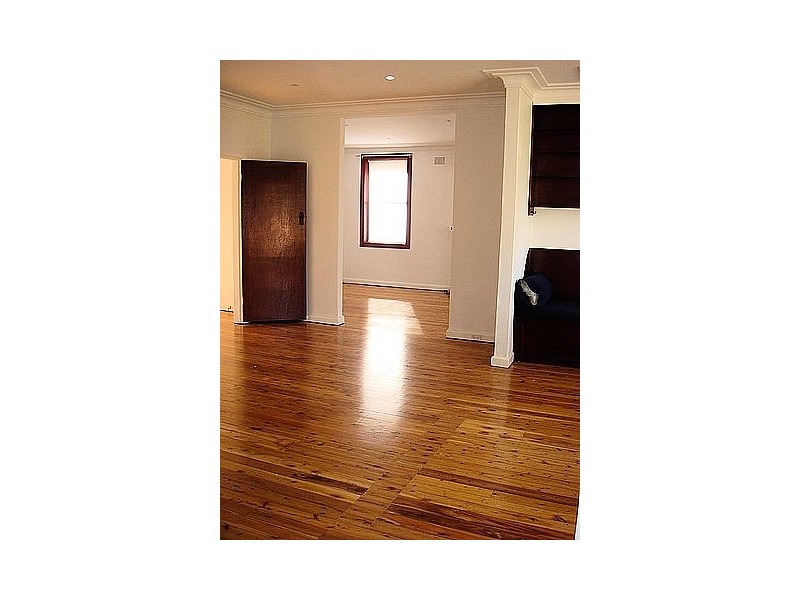 7 LAKESIDE CRESCENT, North Manly NSW 2100