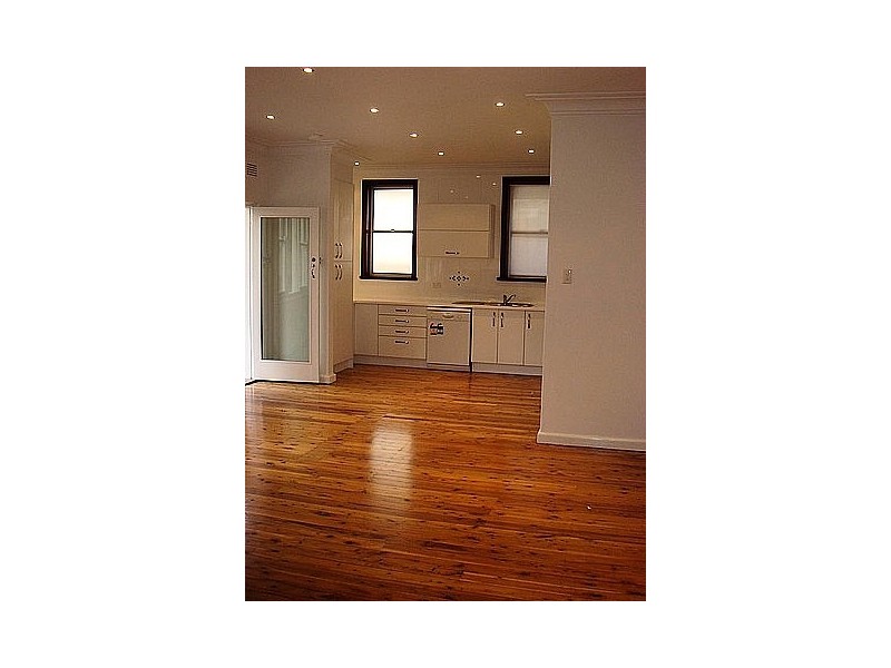 7 LAKESIDE CRESCENT, North Manly NSW 2100