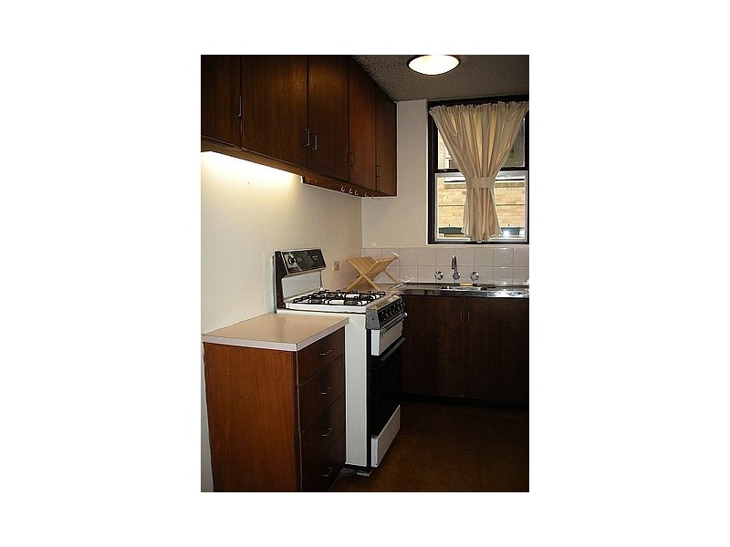 18/16 MOORE ROAD, Freshwater NSW 2096