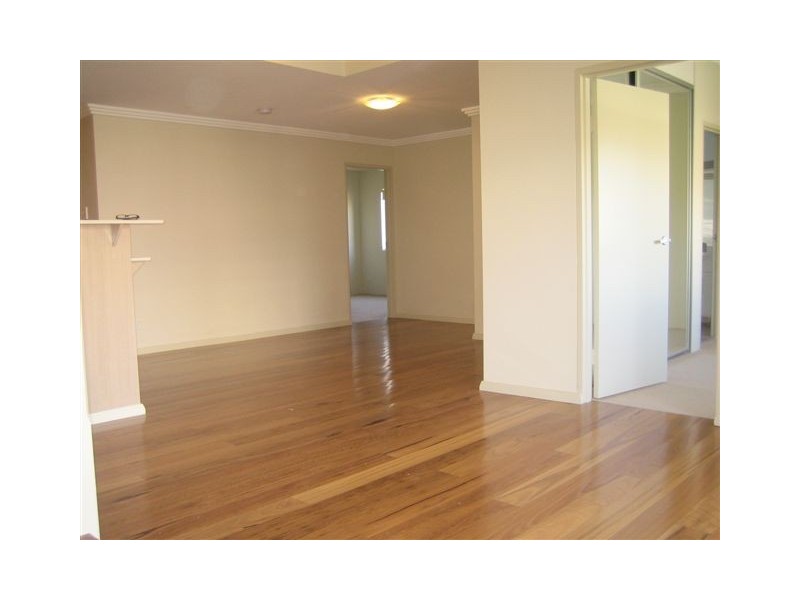 29/2-10 HAWKESBURY AVENUE, Dee Why NSW 2099