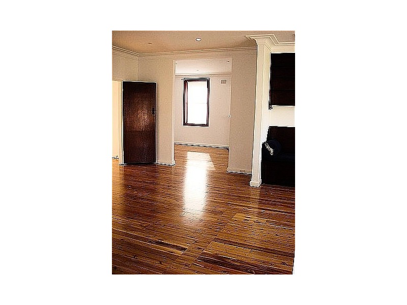 7 LAKESIDE CRESCENT, North Manly NSW 2100