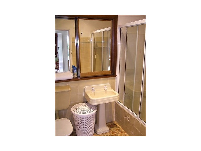 118 WYADRA AVENUE, Freshwater NSW 2096