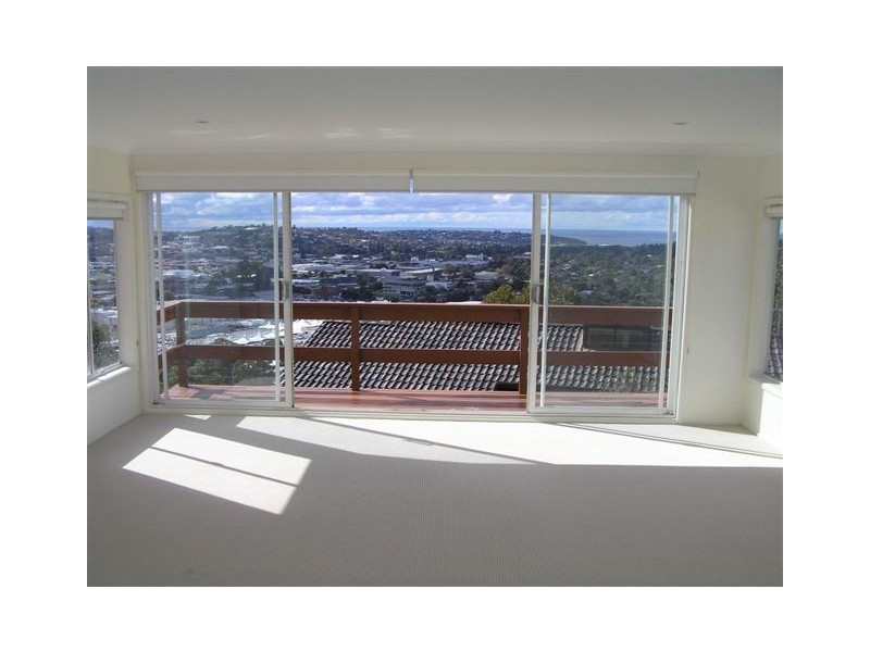 16 CORKERY CRESCENT, Allambie Heights NSW 2100