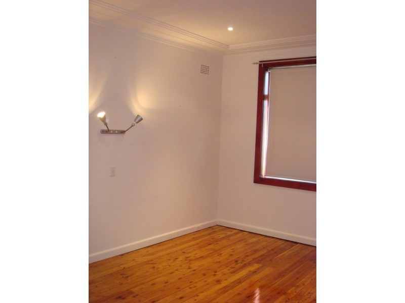 7 LAKESIDE CRESCENT, North Manly NSW 2100