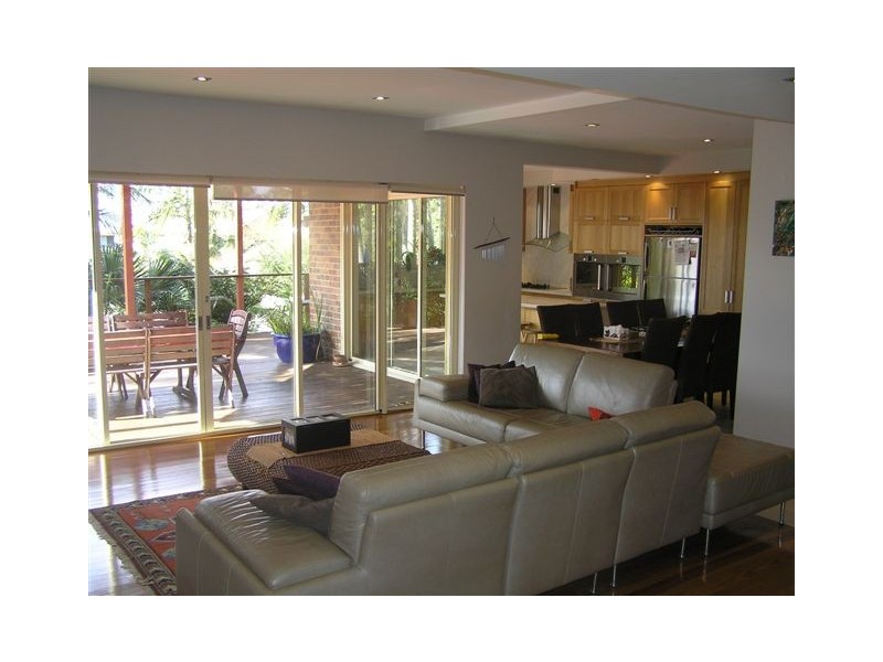 11 EDWARD STREET, Narraweena NSW 2099