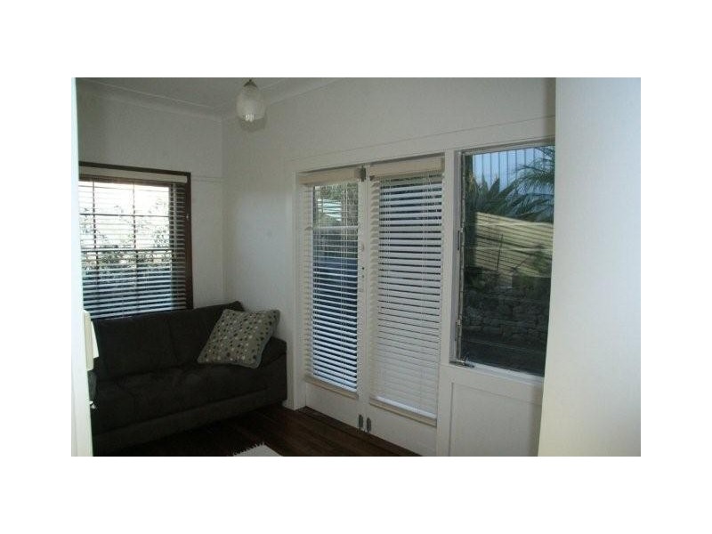 16 CAREFREE RD, North Narrabeen NSW 2101