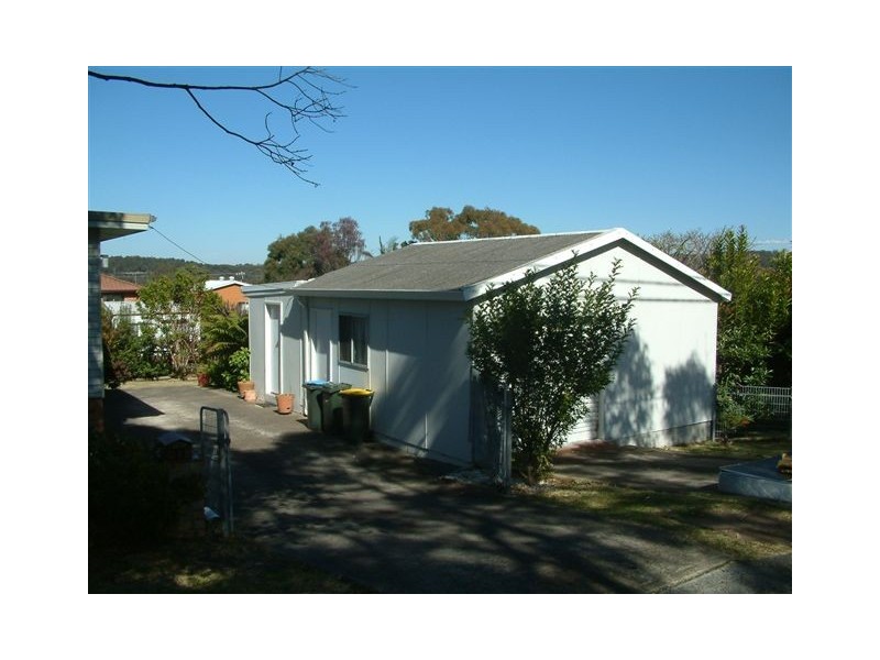 11 ALLAMBIE ROAD, Allambie Heights NSW 2100