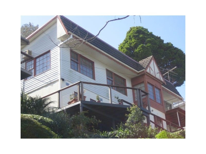 16 CAREFREE ROAD, North Narrabeen NSW 2101