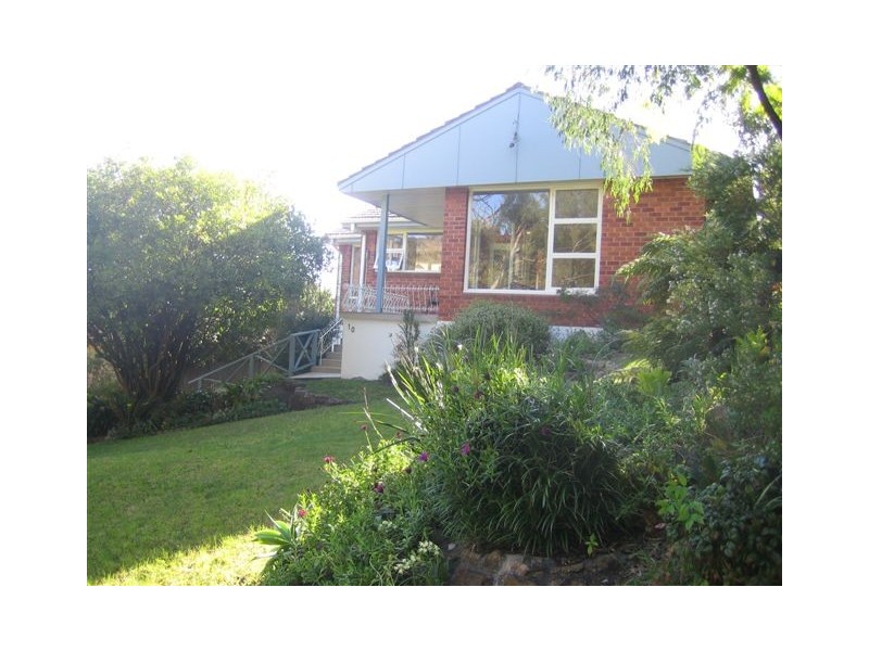 10 NENAUGH AVENUE, North Manly NSW 2100