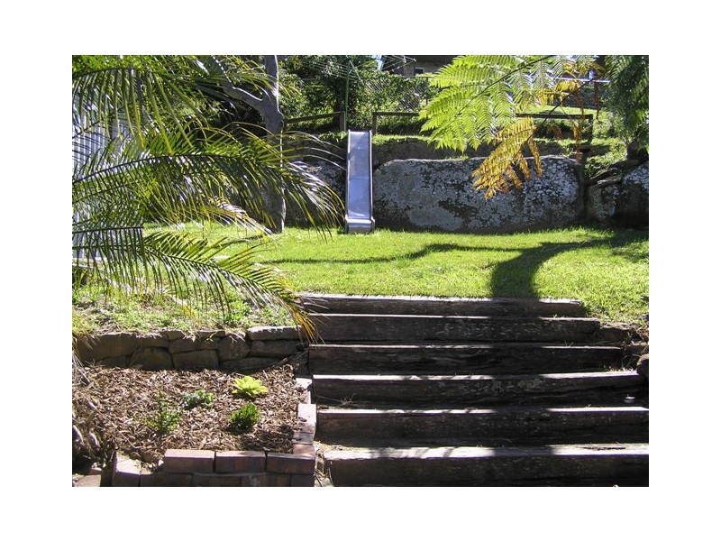 16 CAREFREE RD, North Narrabeen NSW 2101