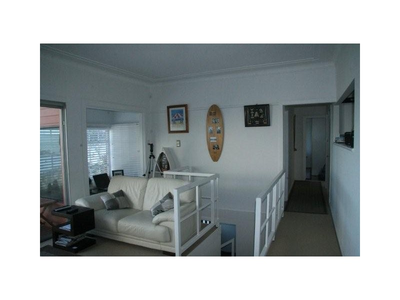 16 CAREFREE ROAD, Narrabeen NSW 2101